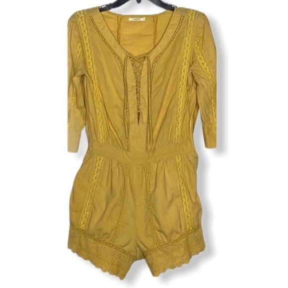 Tularosa Shorts Romper‎ - Picture 1 of 9